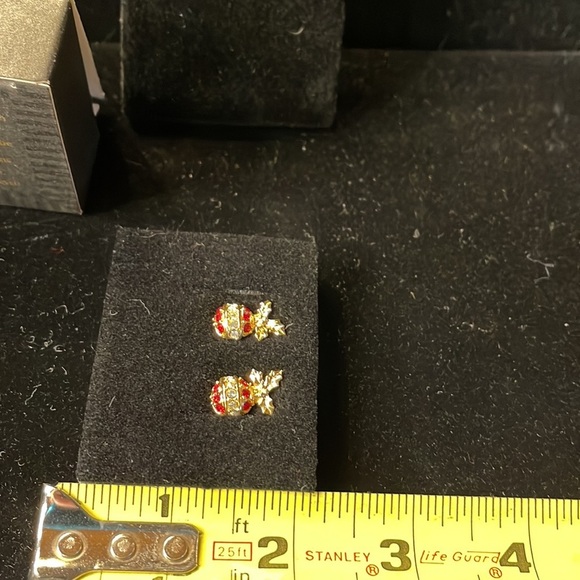 Avon-1992- Vintage Sparkling Christmas Ornament Pierced Earrings - Picture 3 of 4